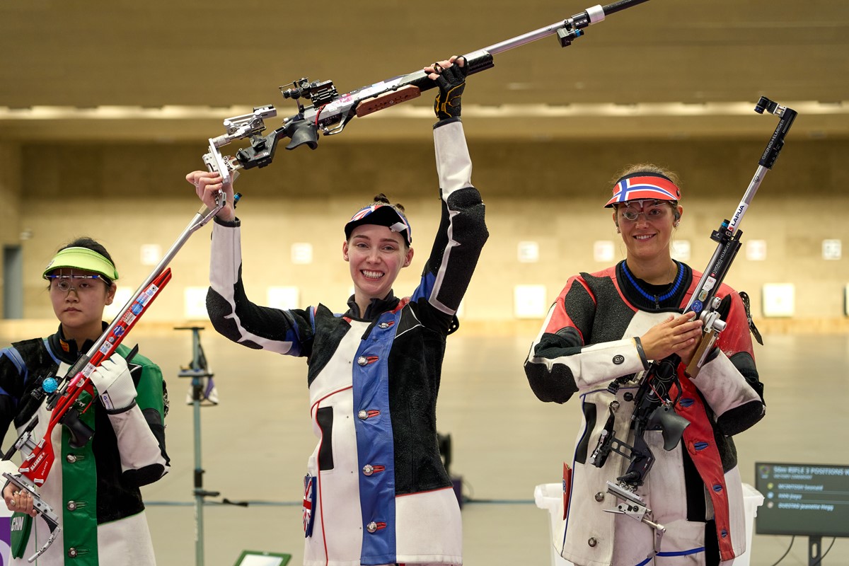 ISSF World Cup Hangzhou 2026: Seonaid McIntosh 50 metr tüfəngdən 3 mövqedə qızıl medal qazandı